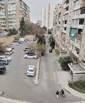 Satılır 3 otaqlı mənzil 118 m²