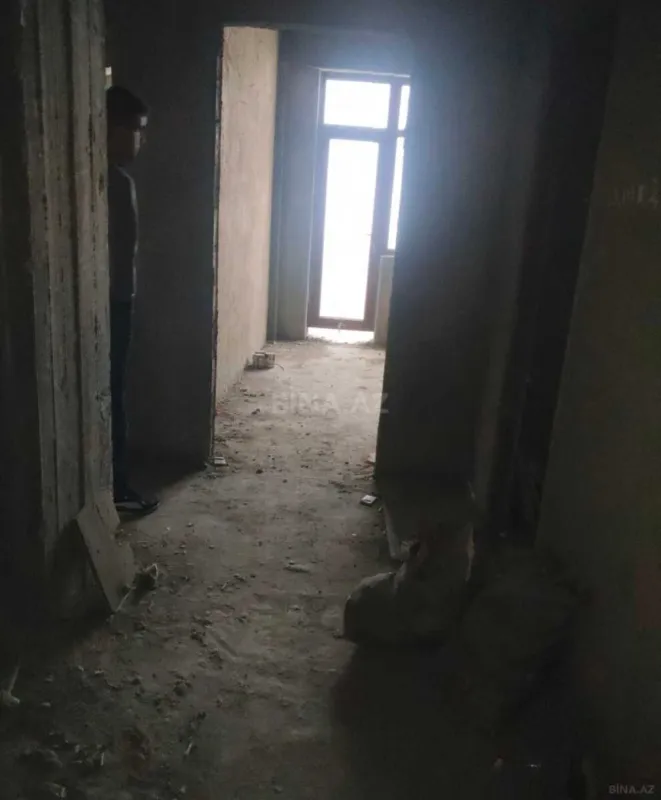 Satılır 3 otaqlı mənzil 118 m²