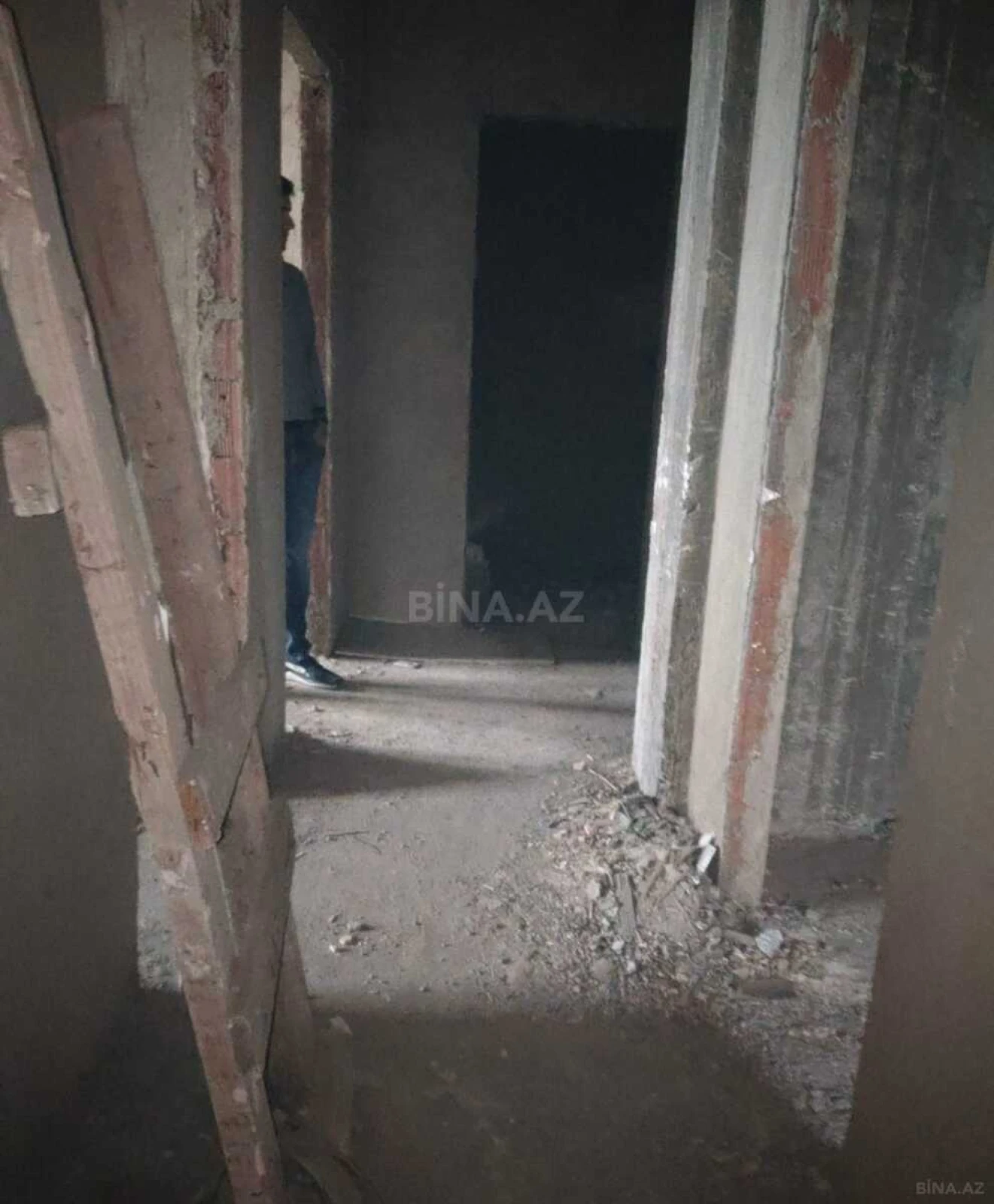 Satılır 3 otaqlı mənzil 118 m²