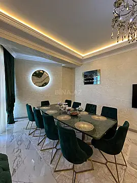 Satılır 4 otaqlı mənzil 175 m²