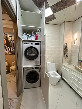 Satılır 4 otaqlı mənzil 175 m²