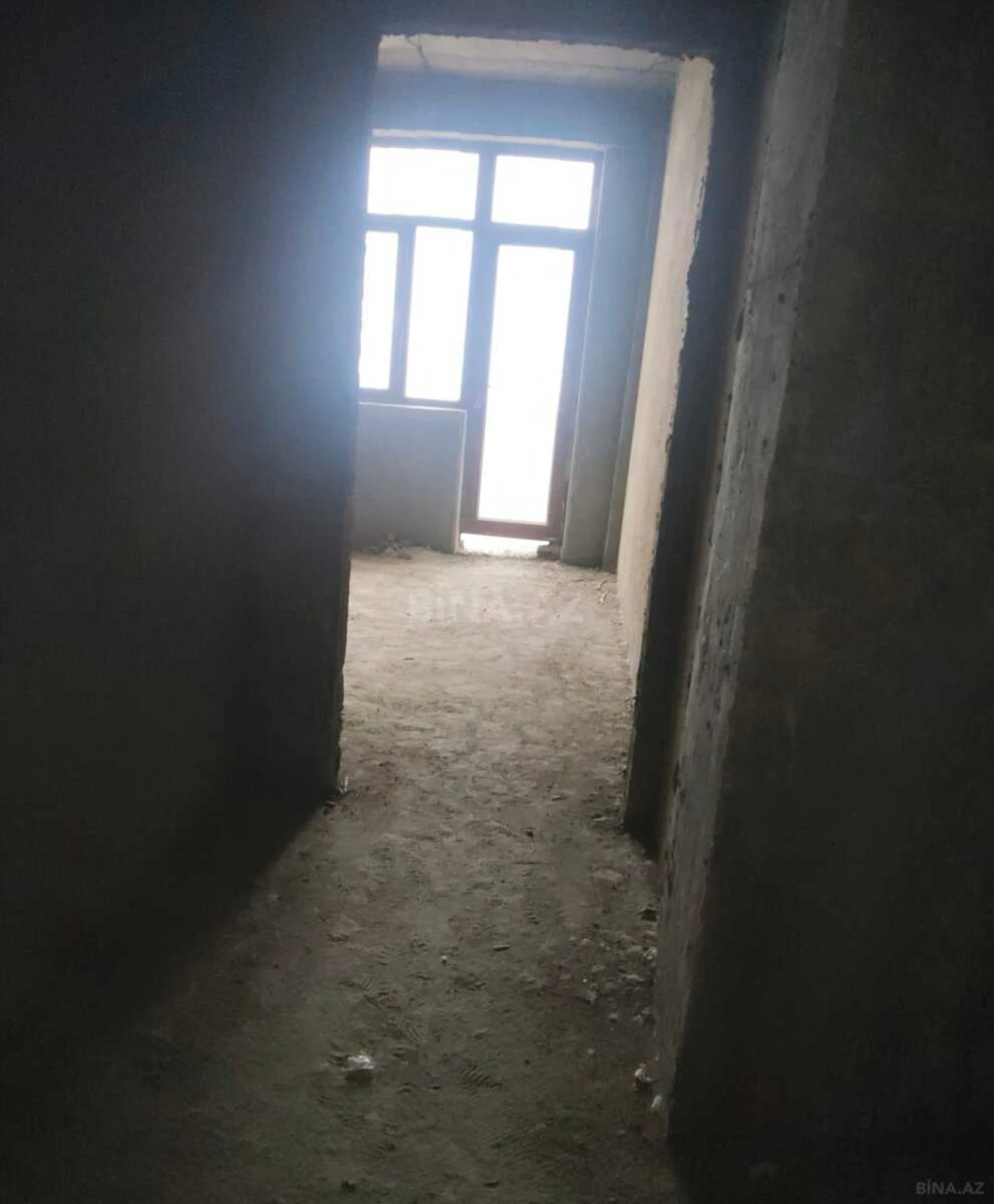 Satılır 2 otaqlı mənzil 100 m²