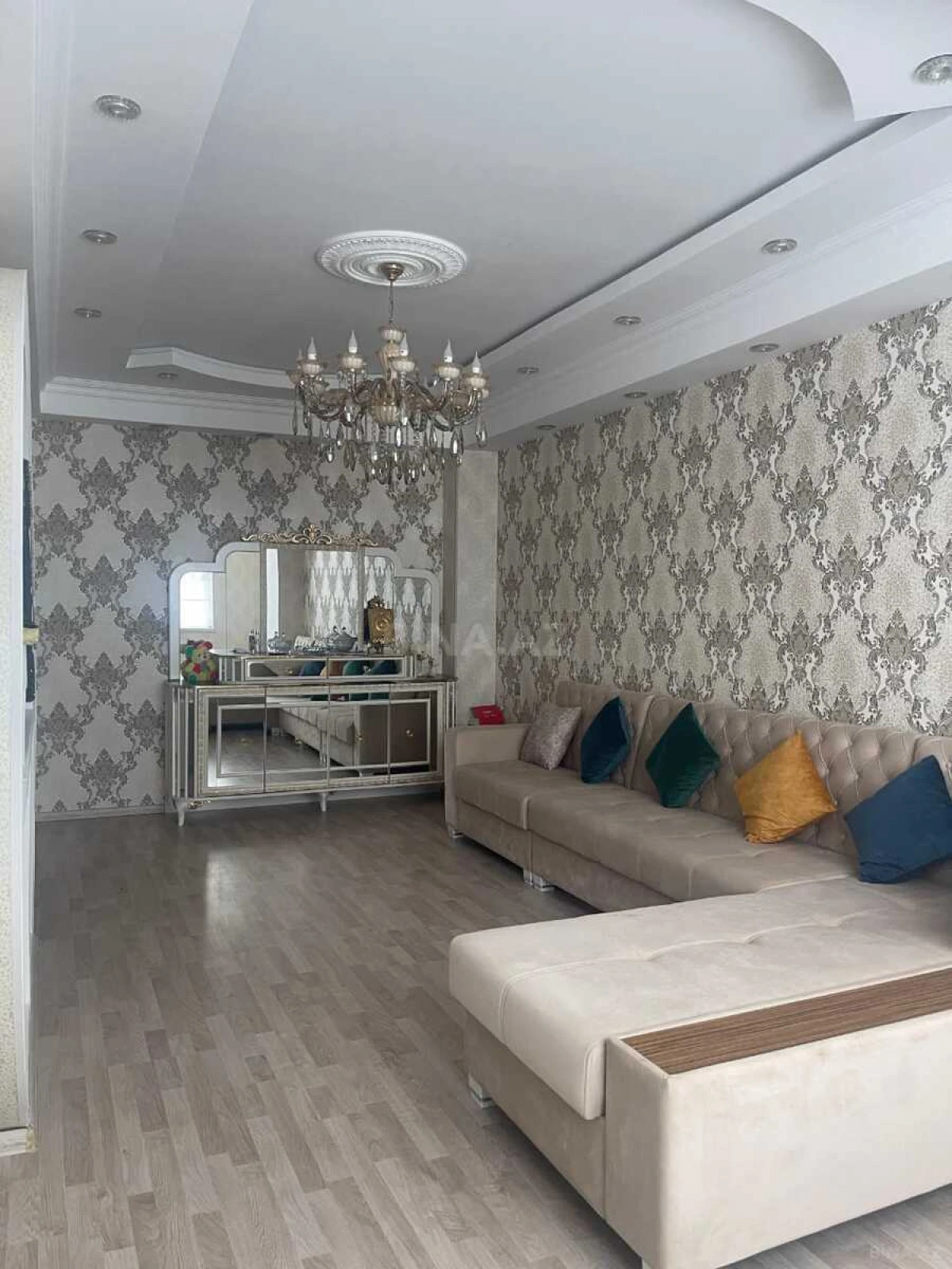 Satılır 2 otaqlı mənzil 60 m²