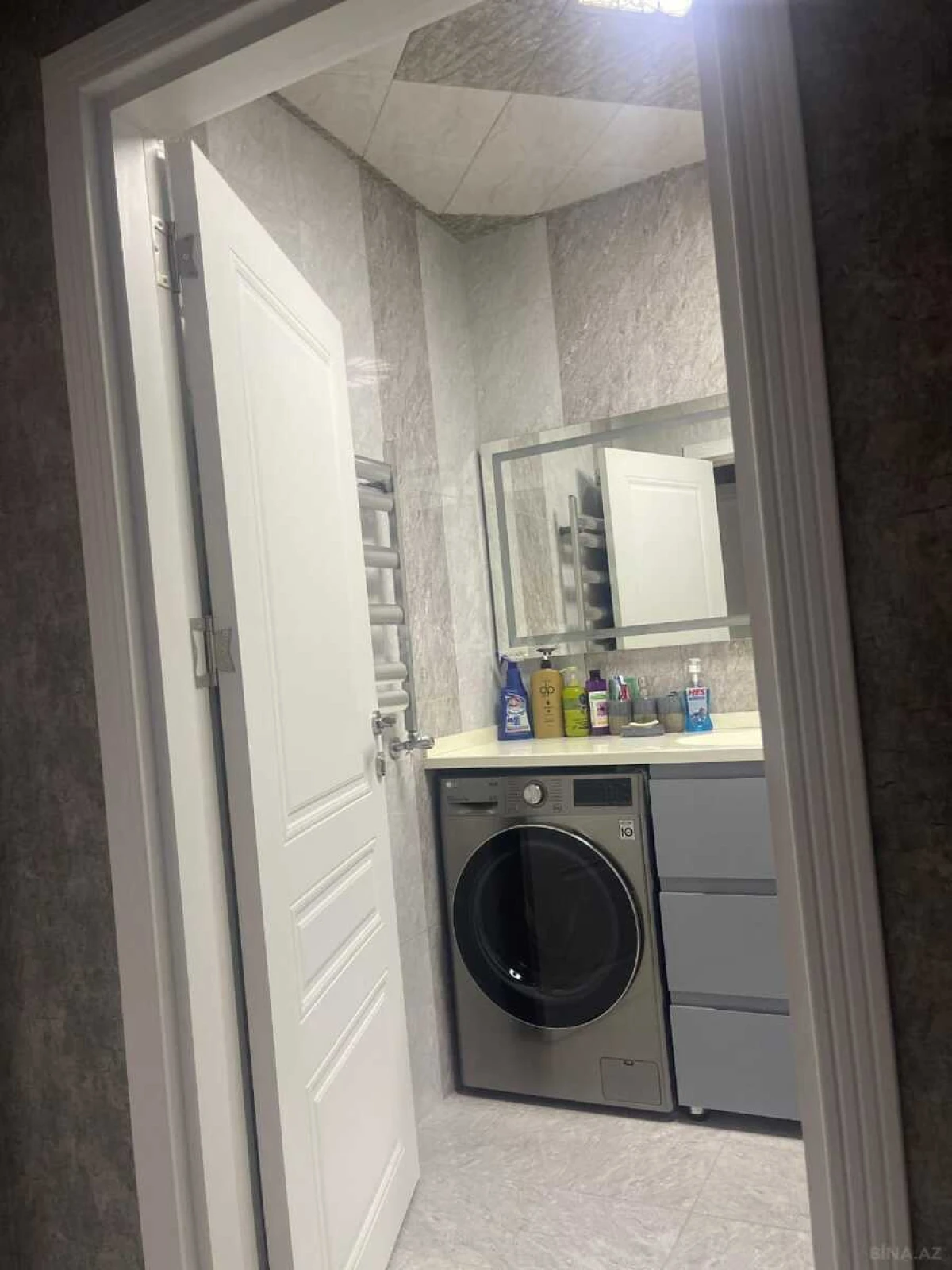 Satılır 2 otaqlı mənzil 60 m²