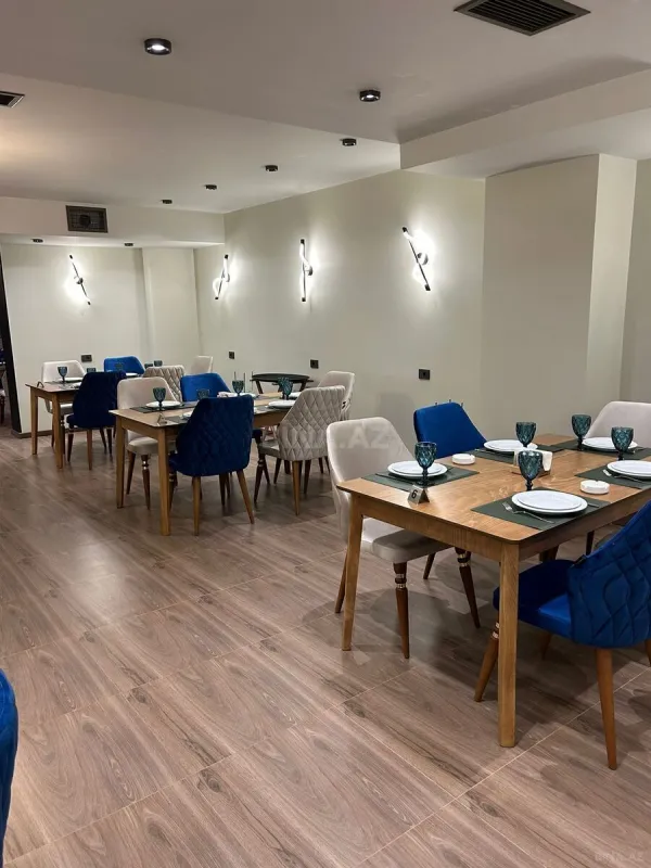 Satılır obyekt 550 m²