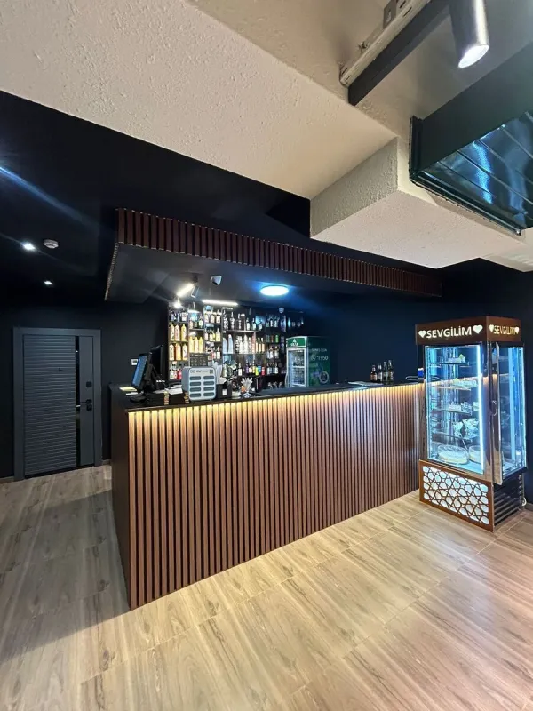 Satılır obyekt 550 m²