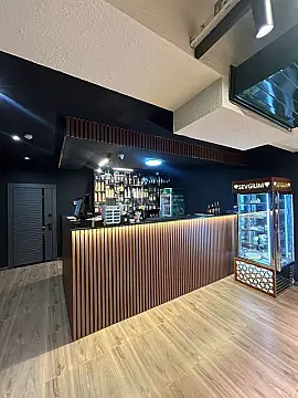 Satılır obyekt 550 m²