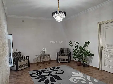 Satılır 4 otaqlı həyət evi 200 m²