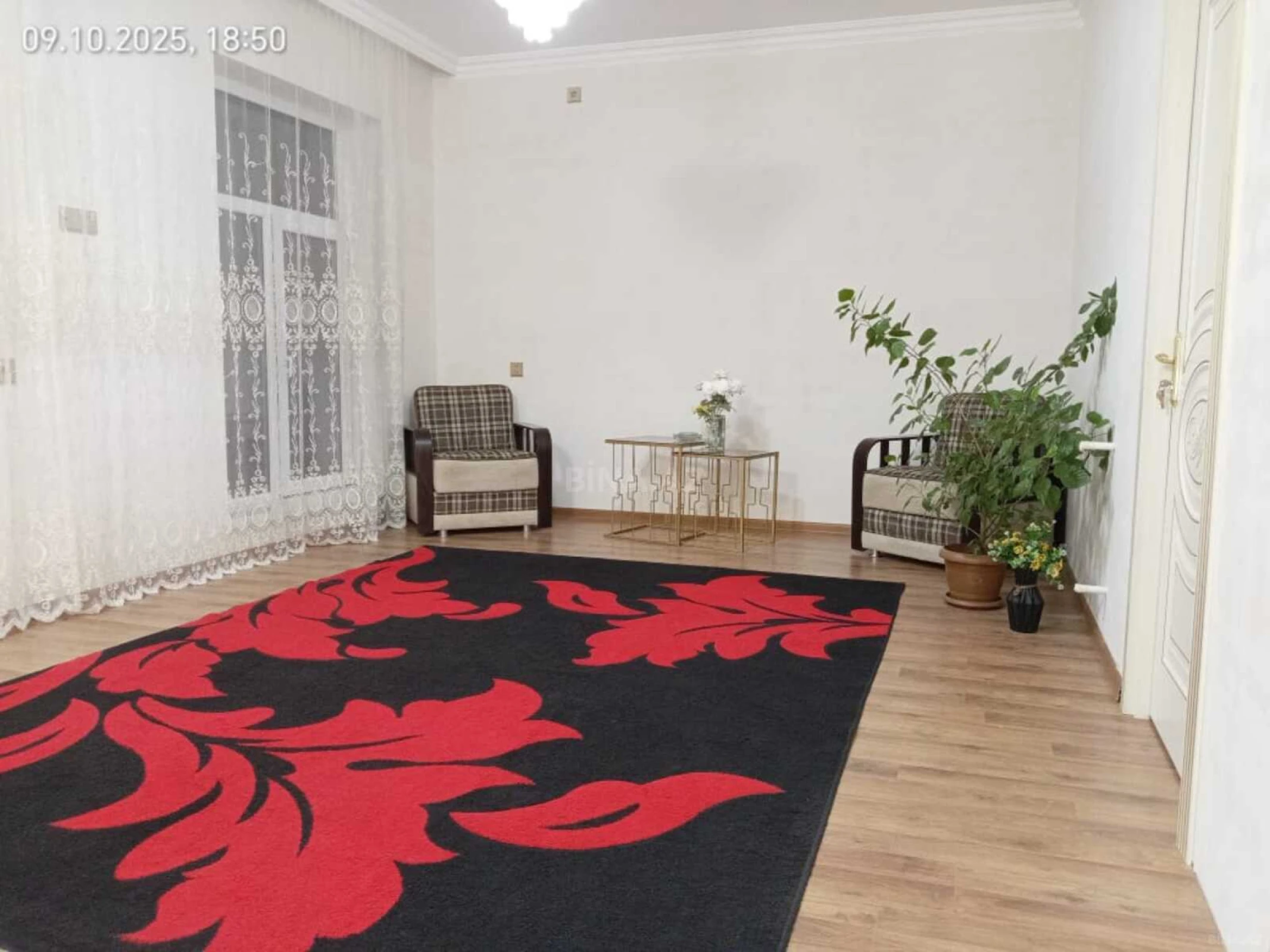 Satılır 4 otaqlı həyət evi 200 m²