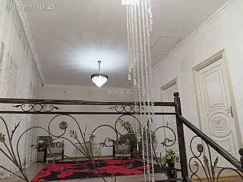 Satılır 4 otaqlı həyət evi 200 m²