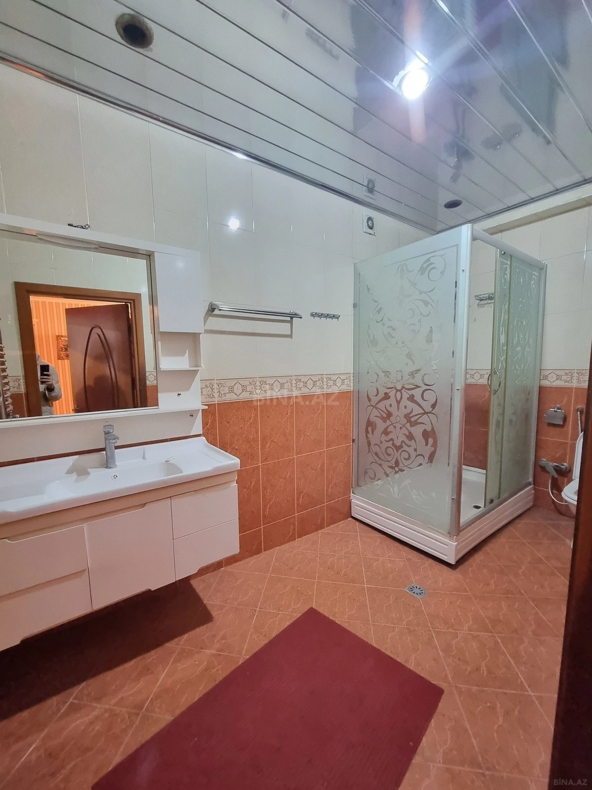 Satılır 4 otaqlı mənzil 170 m²