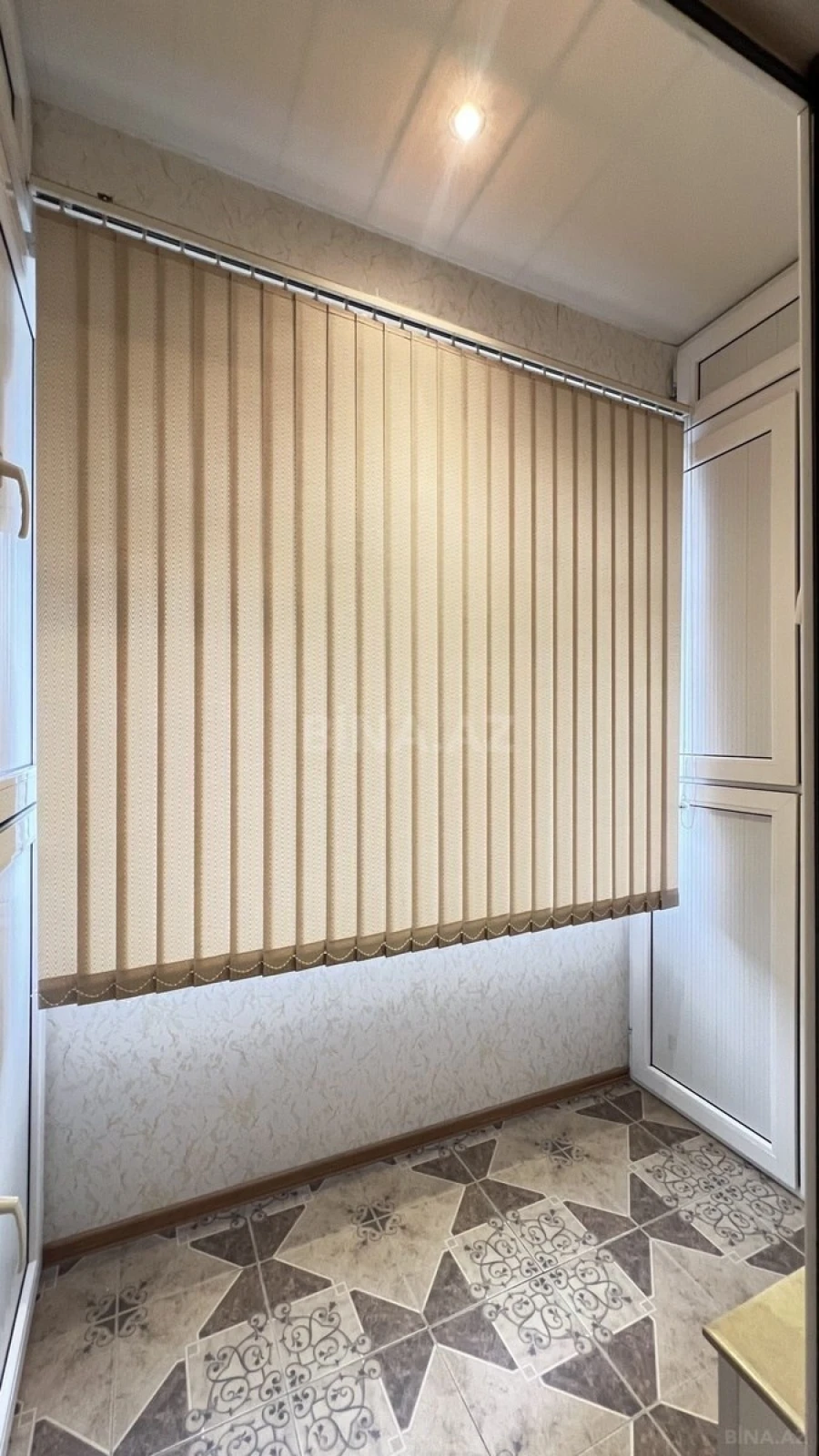 Satılır 3 otaqlı mənzil 132 m²