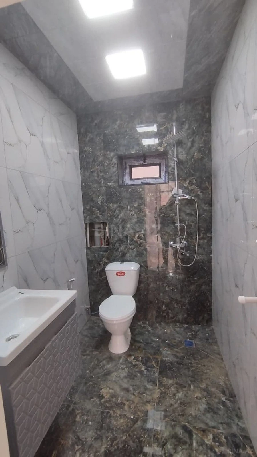 Satılır 4 otaqlı həyət evi 155 m²