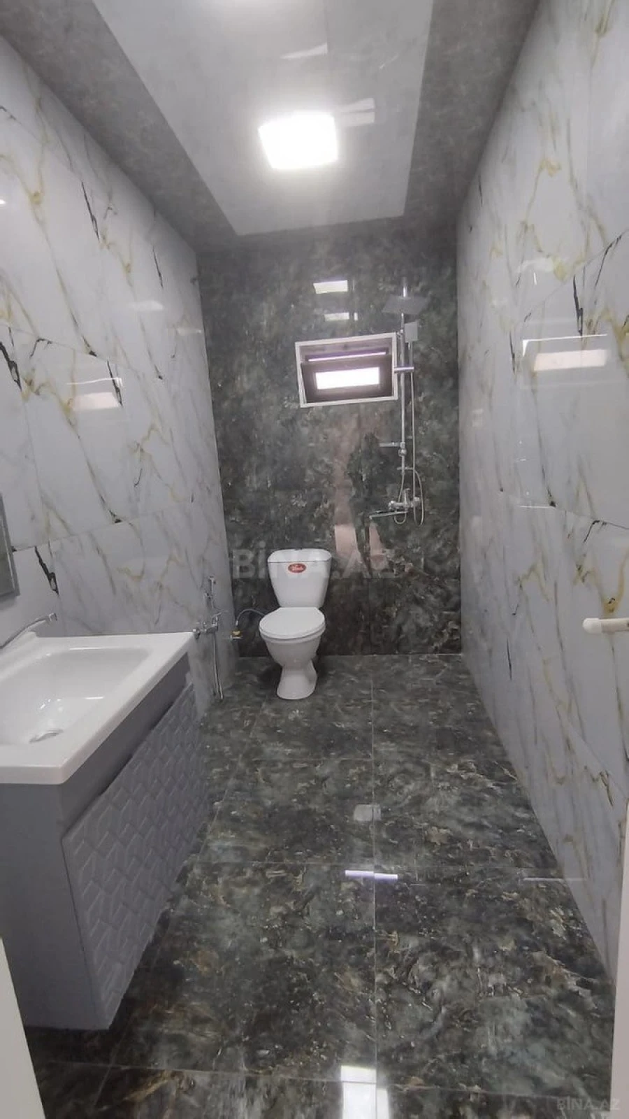 Satılır 4 otaqlı həyət evi 155 m²