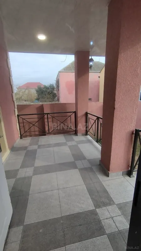 Satılır 4 otaqlı həyət evi 155 m²