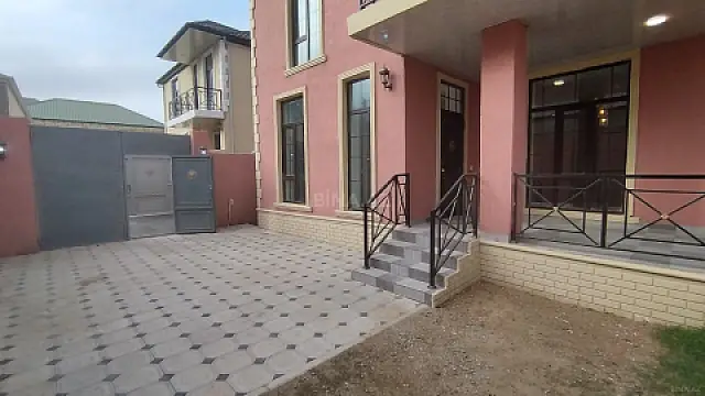 Satılır 4 otaqlı həyət evi 155 m²