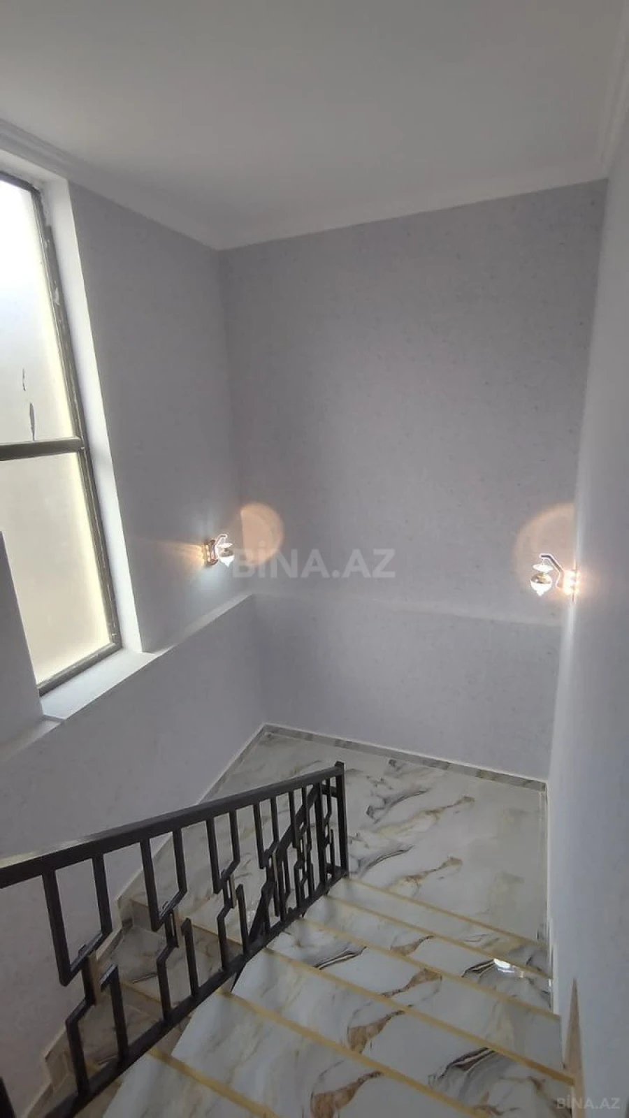 Satılır 4 otaqlı həyət evi 155 m²