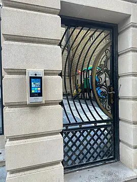 Satılır 3 otaqlı mənzil 110 m²