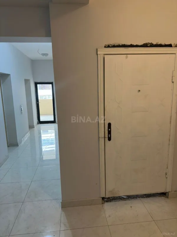 Satılır 3 otaqlı mənzil 110 m²
