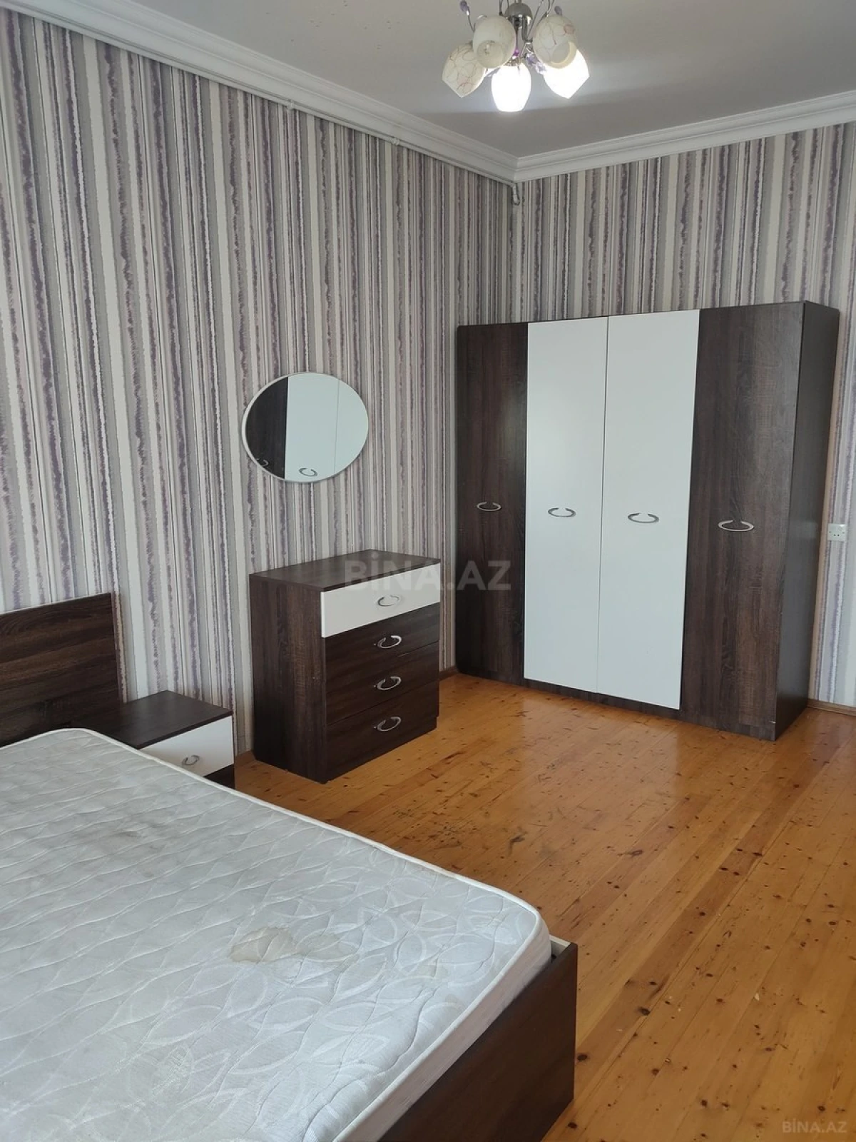 Satılır 2 otaqlı mənzil 65 m²