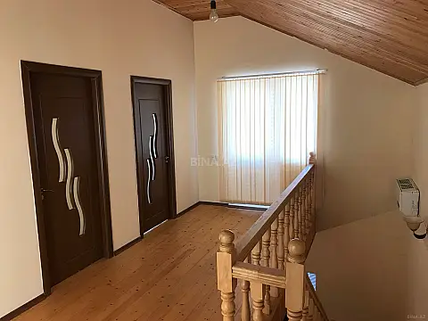Satılır 3 otaqlı həyət evi 140 m²