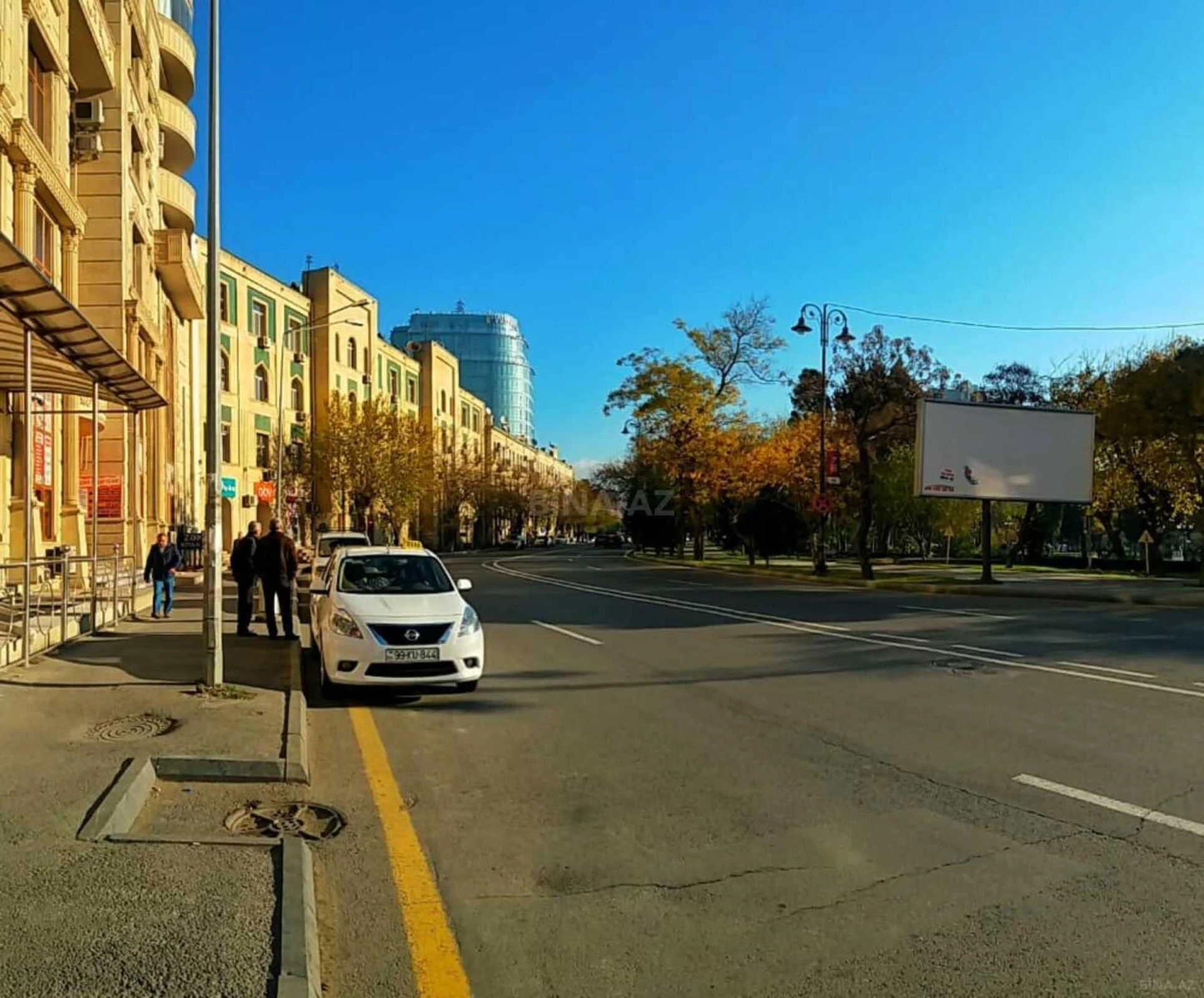 Satılır 7 otaqlı mənzil 287 m²