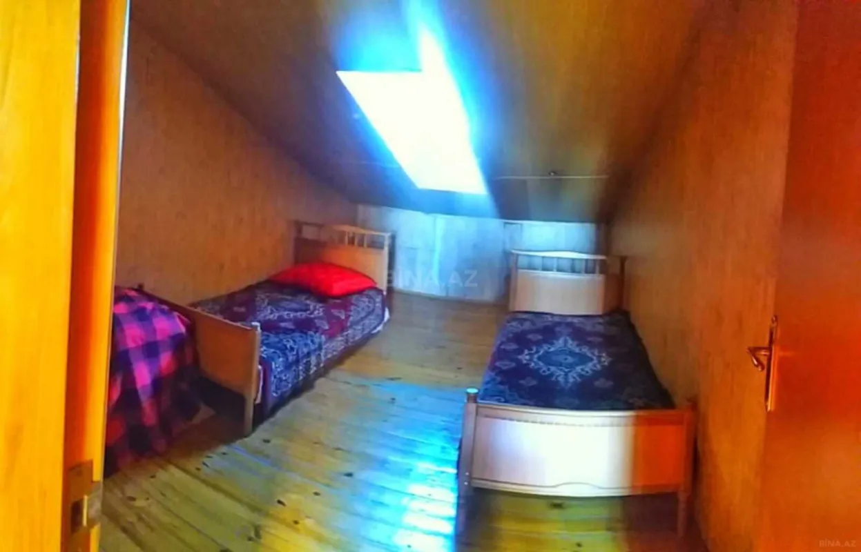 Satılır 7 otaqlı mənzil 287 m²