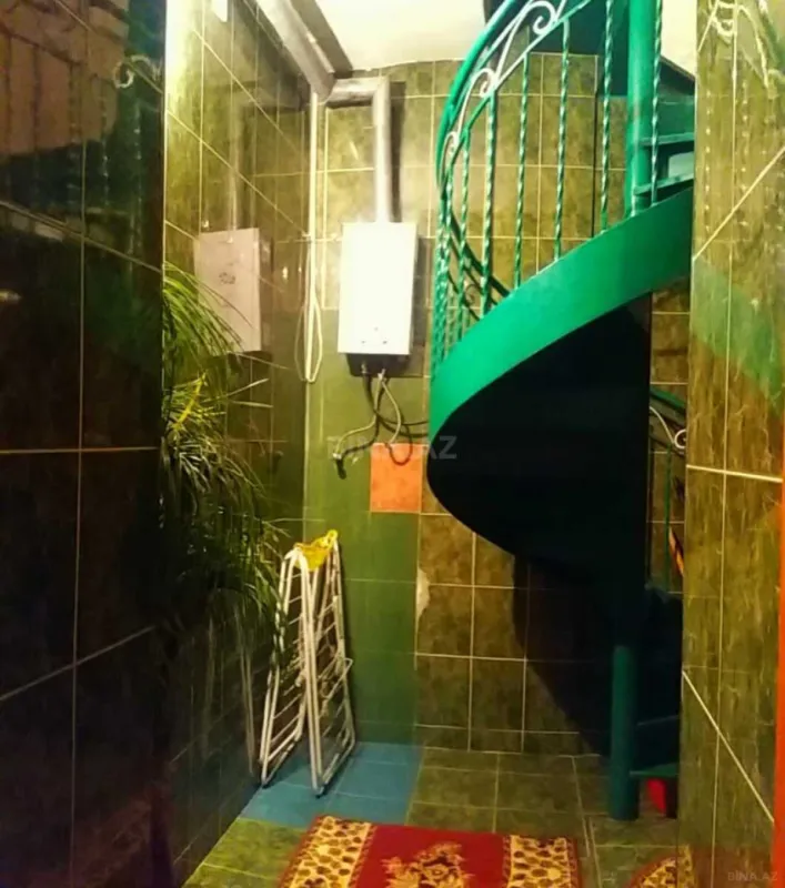 Satılır 7 otaqlı mənzil 287 m²