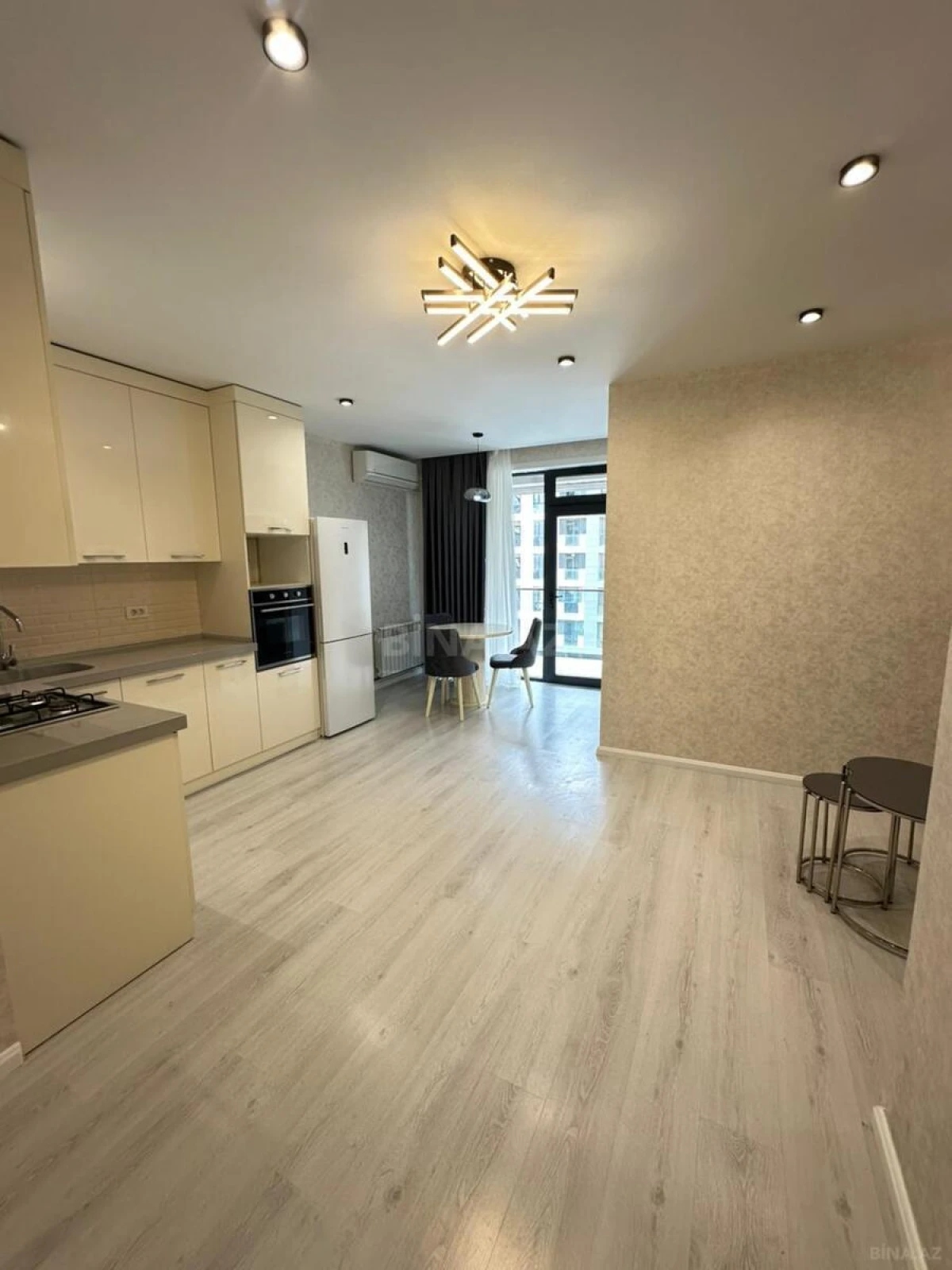 Satılır 2 otaqlı mənzil 51 m²