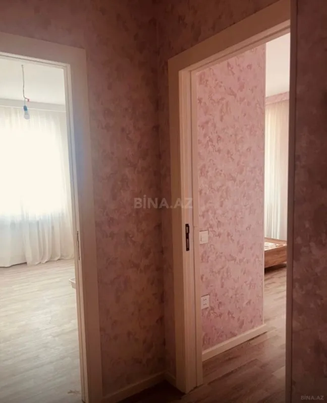 Satılır 3 otaqlı mənzil 121 m²
