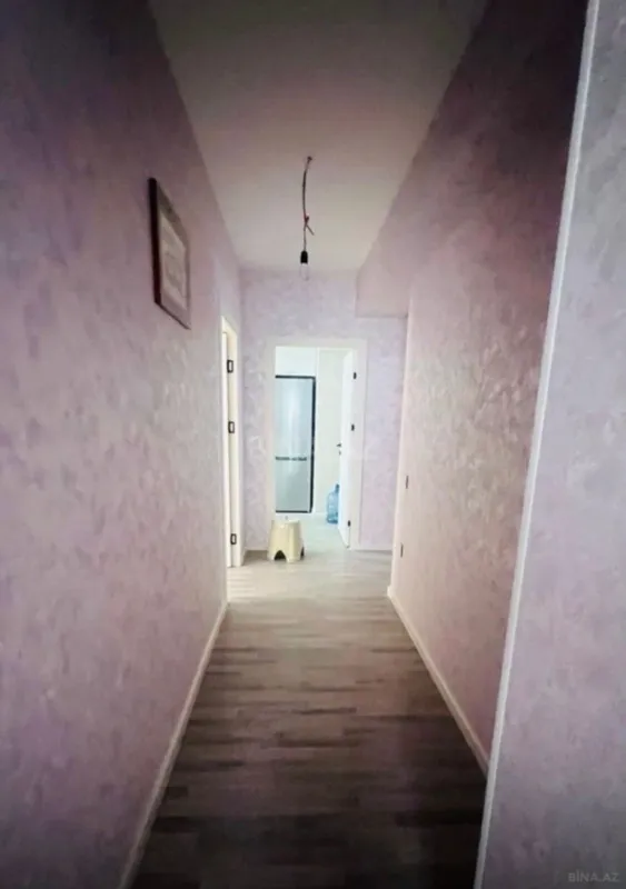 Satılır 3 otaqlı mənzil 121 m²