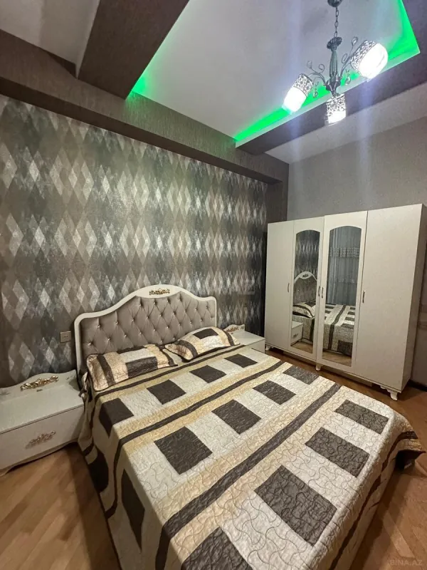 Kirayə verilir 2 otaqlı mənzil 60 m²