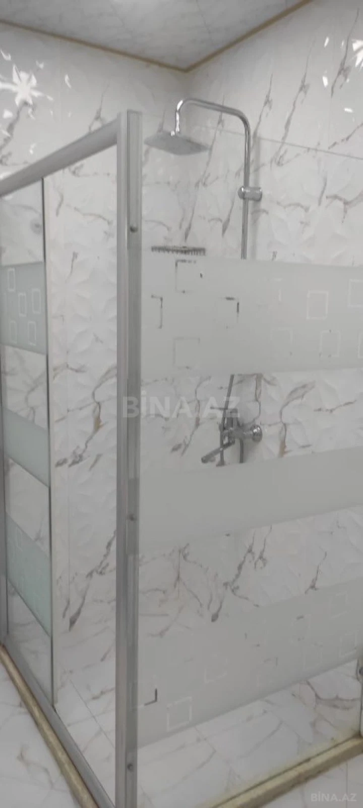 Kirayə verilir 2 otaqlı mənzil 60 m²