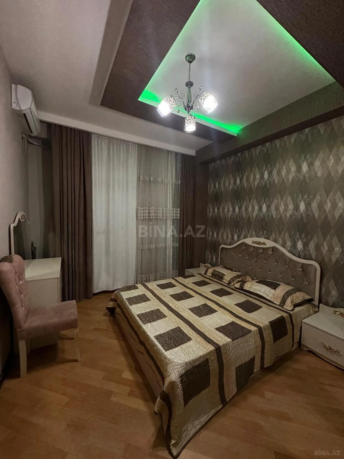 Kirayə verilir 2 otaqlı mənzil 60 m²