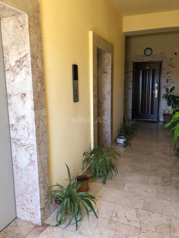 Satılır 3 otaqlı mənzil 95 m²