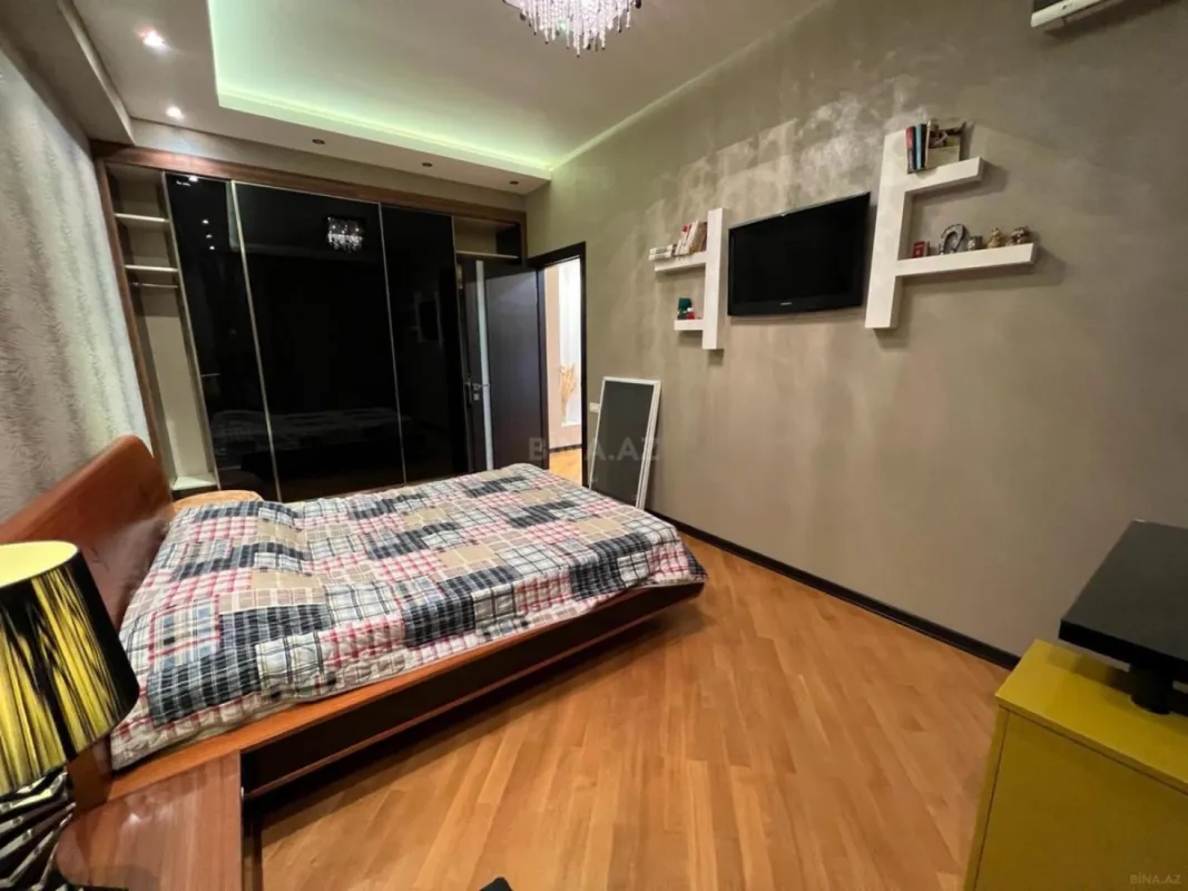 Satılır 3 otaqlı mənzil 95 m²