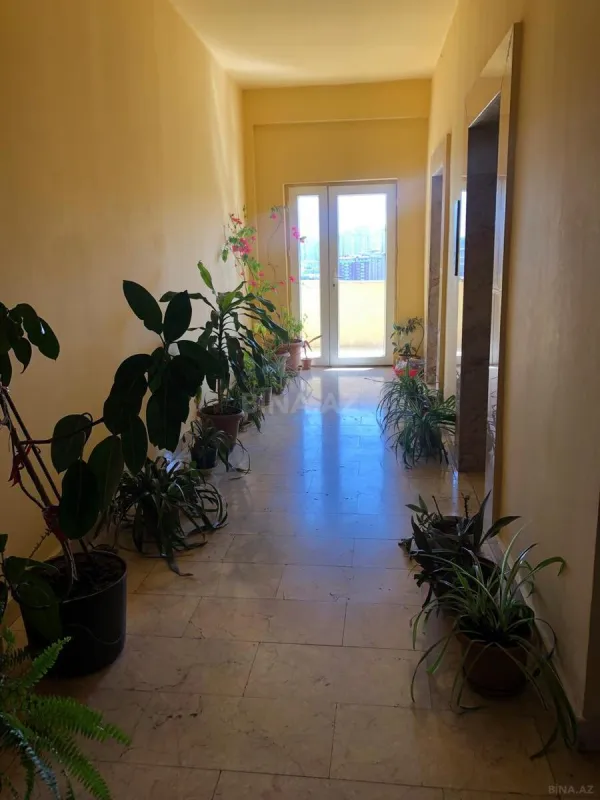Satılır 3 otaqlı mənzil 95 m²
