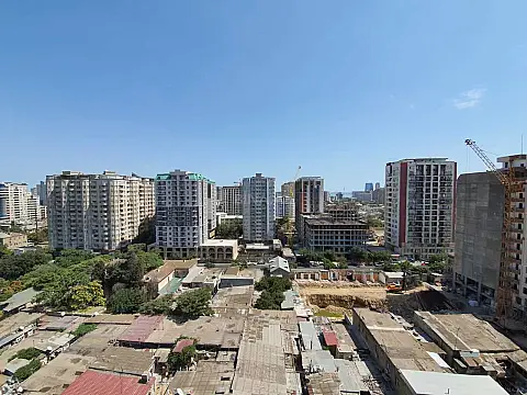 Kirayə verilir 4 otaqlı mənzil 188 m²