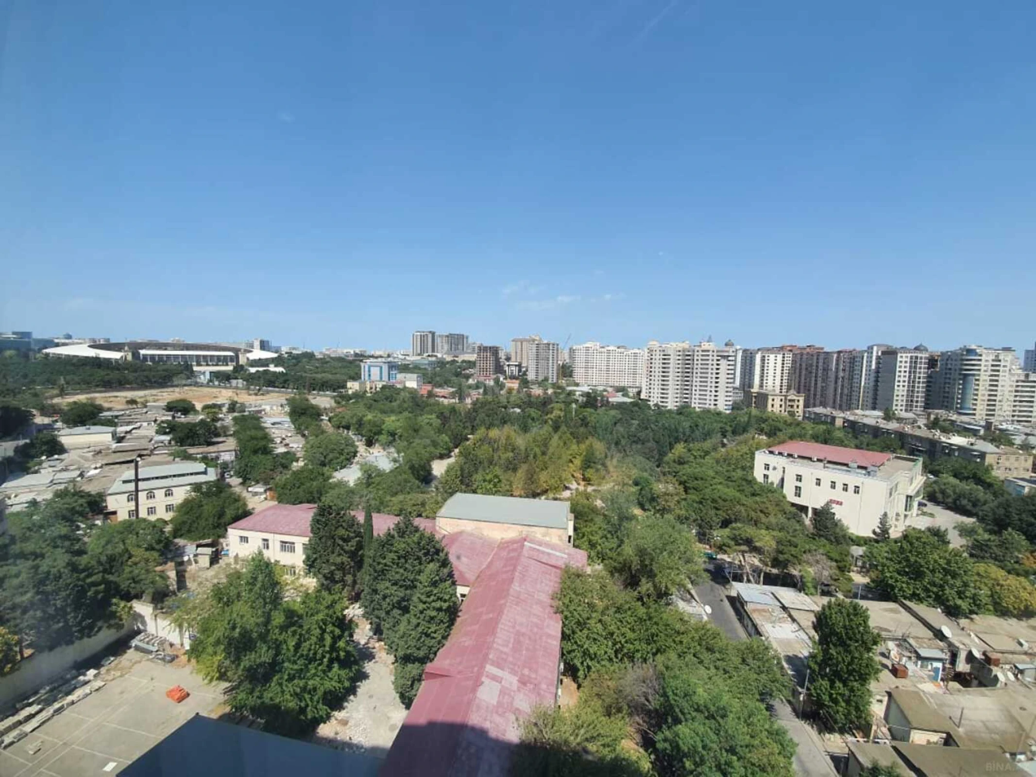 Kirayə verilir 4 otaqlı mənzil 188 m²