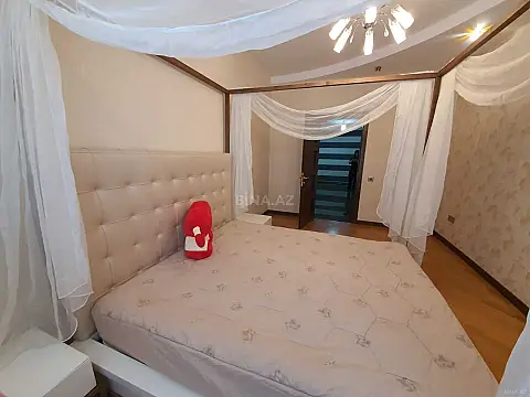 Kirayə verilir 4 otaqlı mənzil 188 m²