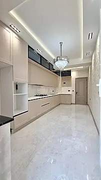 Satılır 3 otaqlı mənzil 130 m² — Bakı 3 otaq 130.00 m²