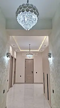 Satılır 3 otaqlı mənzil 130 m²