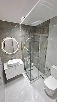 Satılır 3 otaqlı mənzil 130 m²