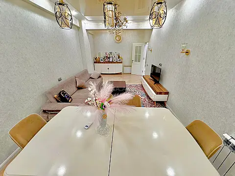 Satılır 3 otaqlı mənzil 115 m²