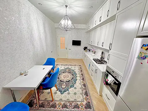 Satılır 3 otaqlı mənzil 115 m²