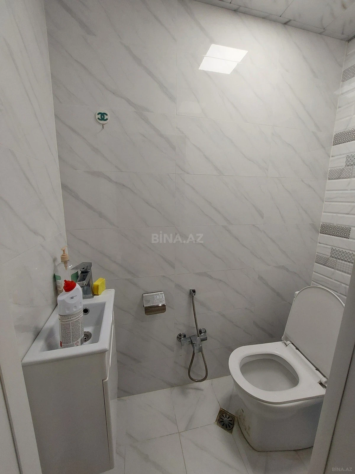 Kirayə verilir 3 otaqlı mənzil 116 m²
