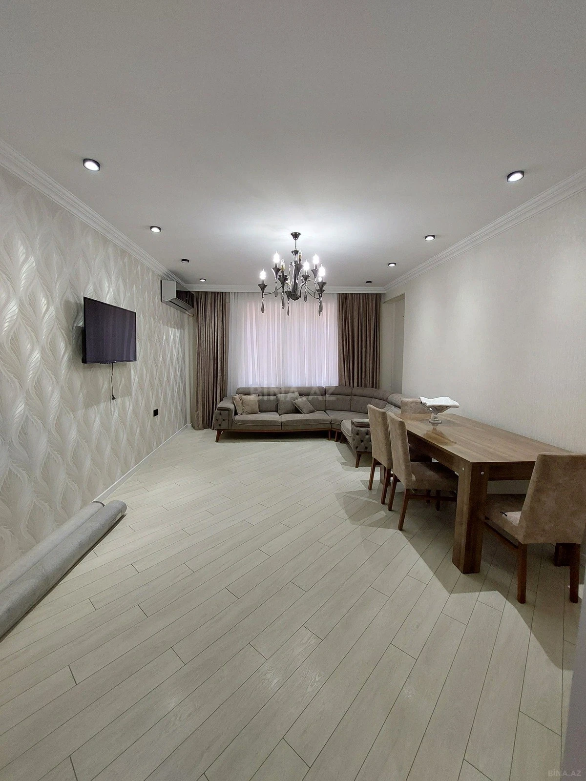 Kirayə verilir 3 otaqlı mənzil 116 m²