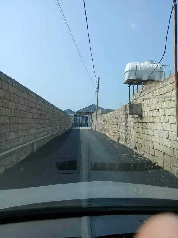 Satılır 3 otaqlı həyət evi 100 m²