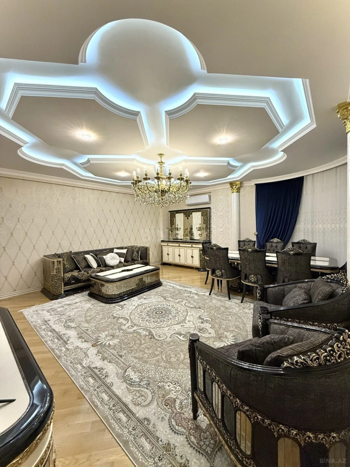 Satılır 4 otaqlı mənzil 170 m²