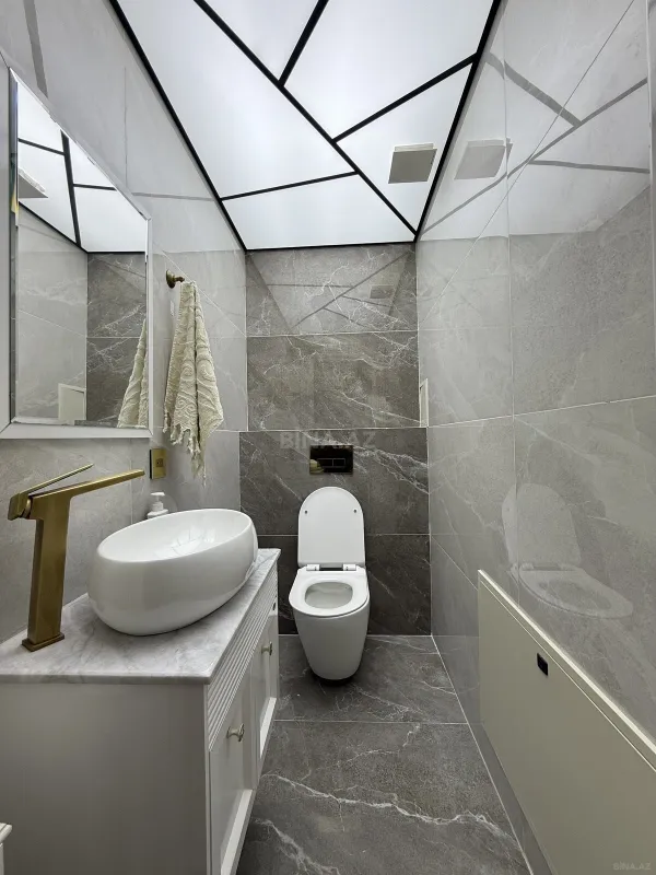 Satılır 4 otaqlı mənzil 170 m²